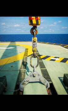 Tension load cell being used on a ship